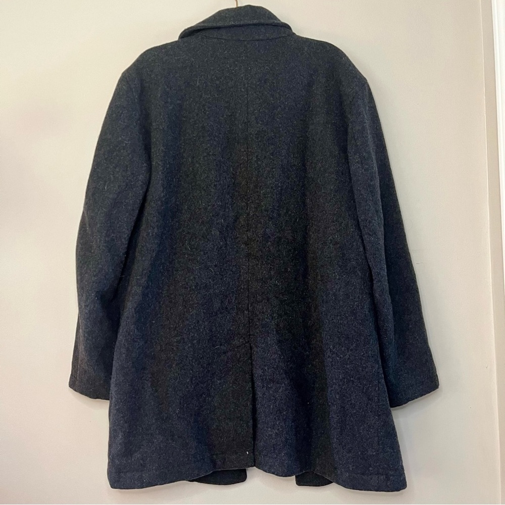 NWOT Men’s Gap Winter Gray Coat Size L - Picture 2 of 3